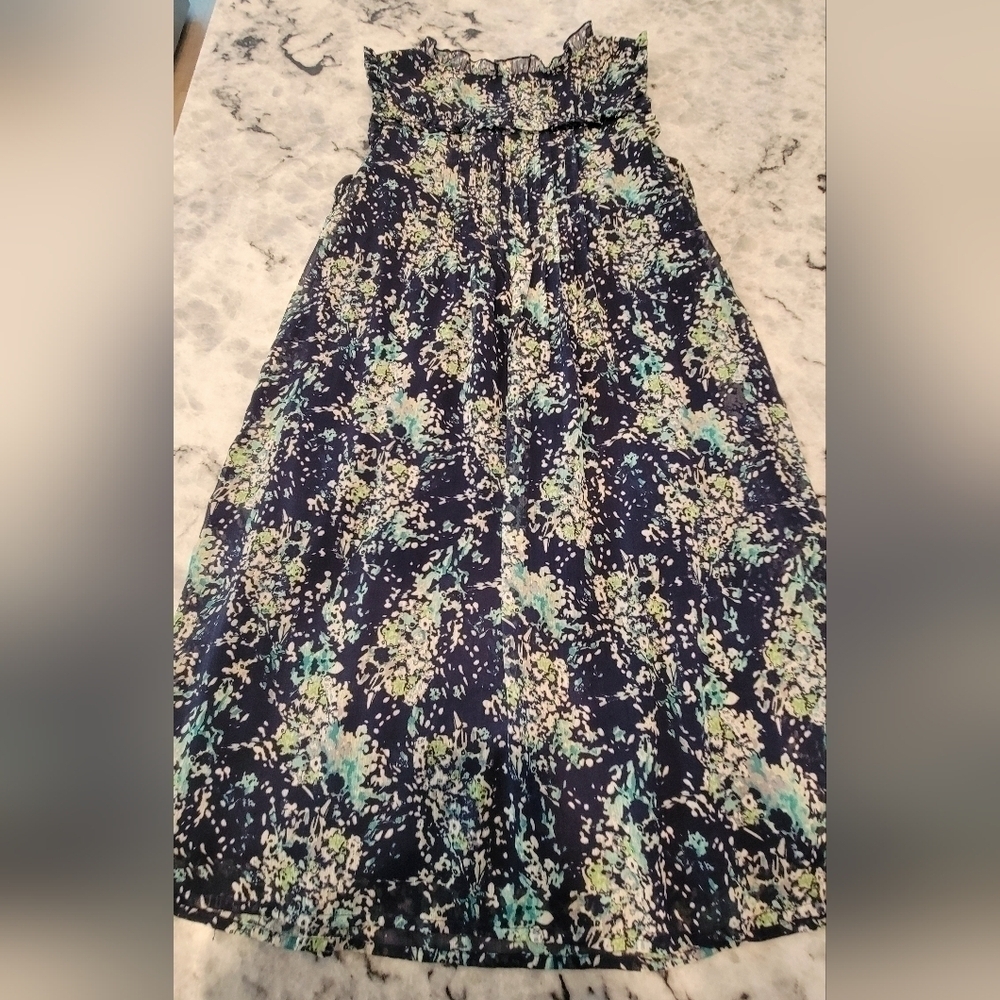 Sleeveless Roz & Ali Flutter Dress - Picture 2 of 6